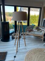 Tripod vloerlamp hout/metaal/stof, Huis en Inrichting, Lampen | Vloerlampen, Ophalen, Zo goed als nieuw, Hout, 150 tot 200 cm