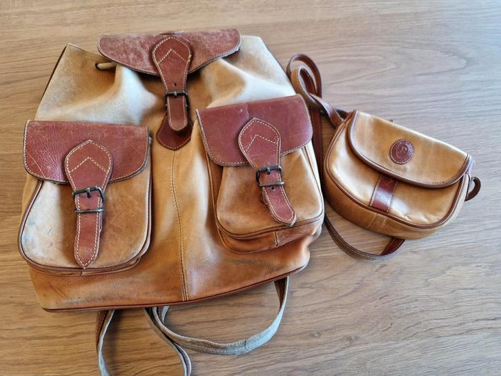 Leren rugzak met bijbehorend tasje, Sieraden, Tassen en Uiterlijk, Tassen | Damestassen, Gebruikt, Overige typen, Bruin, Ophalen of Verzenden