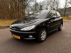Peugeot 206 1.4 16V Gentry 3D 2005 Zwart, Voorwielaandrijving, 1360 cc, 31 €/maand, 4 cilinders