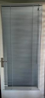 2 stuks Grijze jaloezie voor raam of deur, Huis en Inrichting, Zo goed als nieuw, 150 tot 200 cm, 50 tot 100 cm, Ophalen of Verzenden