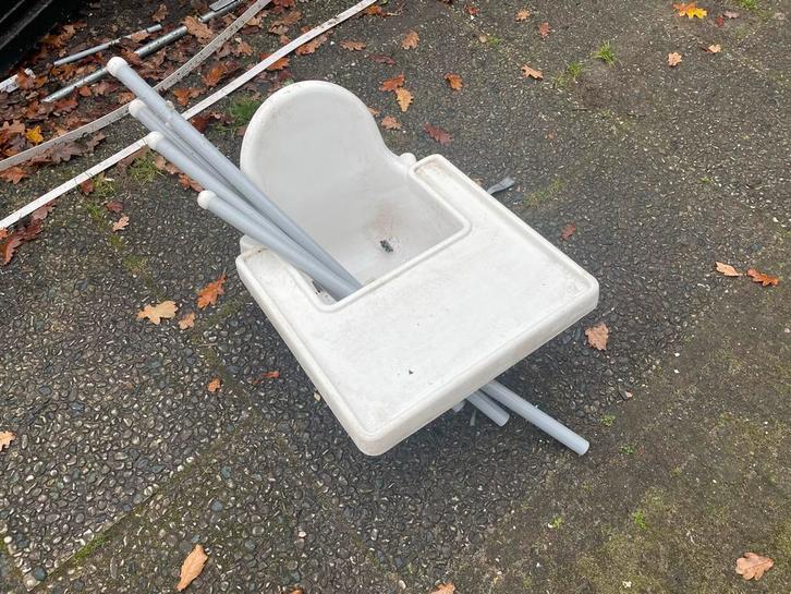 Gebruikte kinderstoel met afneembare poten, Kinderen en Baby's, Kinderstoelen, Gebruikt, Overige typen, Afneembaar eetblad, Ophalen