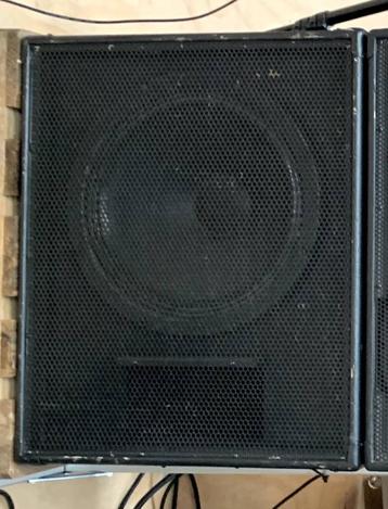 EAW SB180 2 stuks beschikbaar voor biedingen
