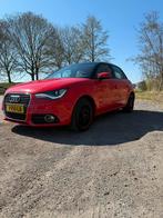 Audi A1 met unieke opties!, Auto's, Euro 5, A1, 4 cilinders, Leder en Stof