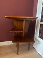 Teak hoekkastje jaren '60, Huis en Inrichting, Tafels | Bijzettafels, Minder dan 55 cm, Gebruikt, Vierkant, Hout