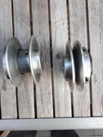 2 handmatig verstelbare aluminium poelies beschikbaar voor biedingen