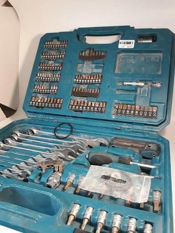 Makita E-10883 gereedschap set  beschikbaar voor biedingen