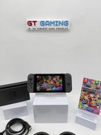 NINTENDO SWITCH NIEUW MODEL 2023 V2 MARIO KART+STUURTJES, Met 2 controllers, Ophalen of Verzenden, Zo goed als nieuw, "