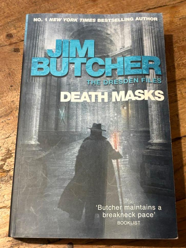 Death Masks - Jim Butcher - Dresden Files, Boeken, Detectives, Gelezen, Ophalen of Verzenden