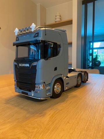 Tamiya rc truck beschikbaar voor biedingen