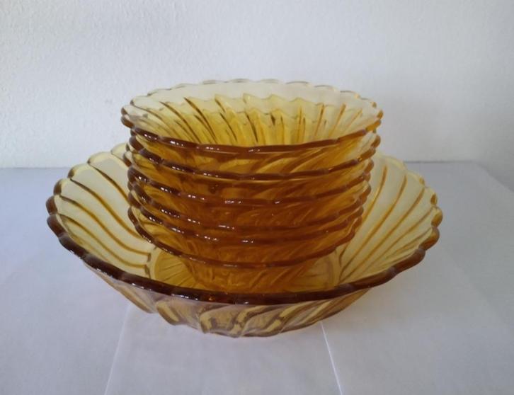 Nest dessert schaaltjes, bruin persglas, vintage, 7x, Antiek en Kunst, Curiosa en Brocante, Ophalen of Verzenden