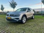 Volkswagen Tiguan 1.4 TSI 150pk 4Motion DSG 2018 Grijs, Auto's, Automaat, Stof, 4 cilinders, Origineel Nederlands
