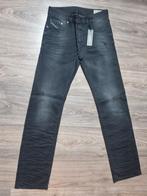 - NIEUWE - Diesel LARKEE W28 L32 * 28x32 - STRAIGHT - #D2199, Diesel, Zwart, Nieuw, W32 (confectie 46) of kleiner
