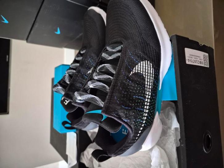 Nike HyperAdapt 1.0 – Black/White Blue Lagoon  - 40, Kleding | Heren, Schoenen, Nieuw, Sneakers of Gympen, Overige kleuren, Ophalen of Verzenden