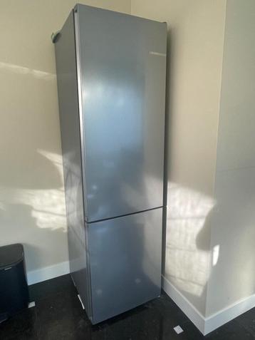Koelkast Bosch KGN392LAF 10 maanden oud met fabrieksgarantie beschikbaar voor biedingen