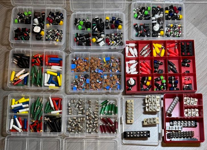 Vakkendozen nieuwe elektronica componenten, Hobby en Vrije tijd, Elektronica-componenten, Nieuw, Ophalen of Verzenden