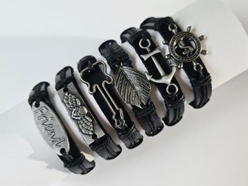 6 Zwarte Leren Armbandjes beschikbaar voor biedingen