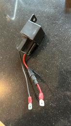GPS tracker 12 volt voor autos en machines, Ophalen, Zo goed als nieuw