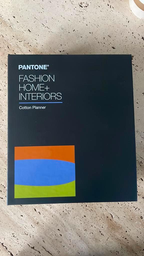 Pantone - Fashion, Home + Interiors - Cotton Planner, Boeken, Kunst en Cultuur | Fotografie en Design, Zo goed als nieuw, Ophalen of Verzenden