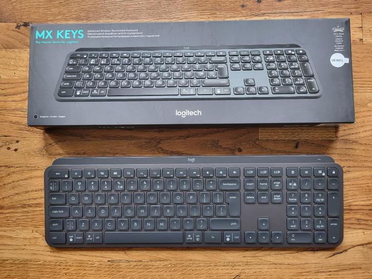 Logitech MX Keys Wireless Keyboard - Like New!, Computers en Software, Toetsenborden, Zo goed als nieuw, Qwerty, Draadloos, Ophalen