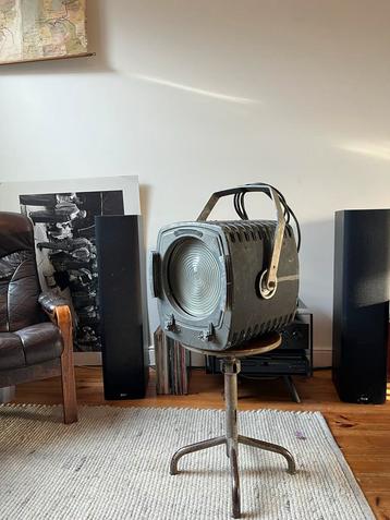 Oude Theaterlamp - filmlamp Theaterspot beschikbaar voor biedingen