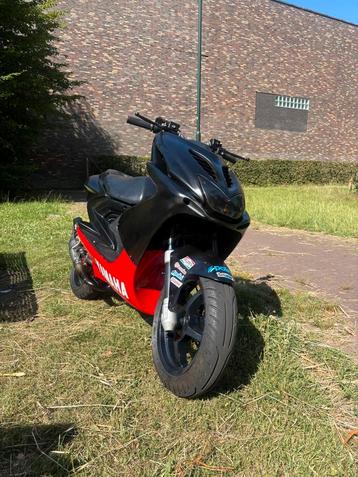  Yamaha Aerox 70cc te koop, Bizarre snelle scooter!  beschikbaar voor biedingen