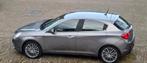 Alfa Romeo Giulietta 1.4 Turbo Multi AIR TCT 2014 Grijs, Auto's, 65 €/maand, 1280 kg, Beige, 4 cilinders