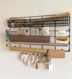 Zwart wandrek voor inpakpapier en accessoires, Ophalen, Zo goed als nieuw