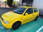 Te koop: Gele Volkswagen Polo 1.6 55KW 1999, Auto's, Volkswagen, 74 pk, Zwart, 990 kg, Handgeschakeld