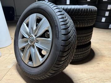 16 Inch Volkswagen T-Roc velgen + Winterbanden  beschikbaar voor biedingen