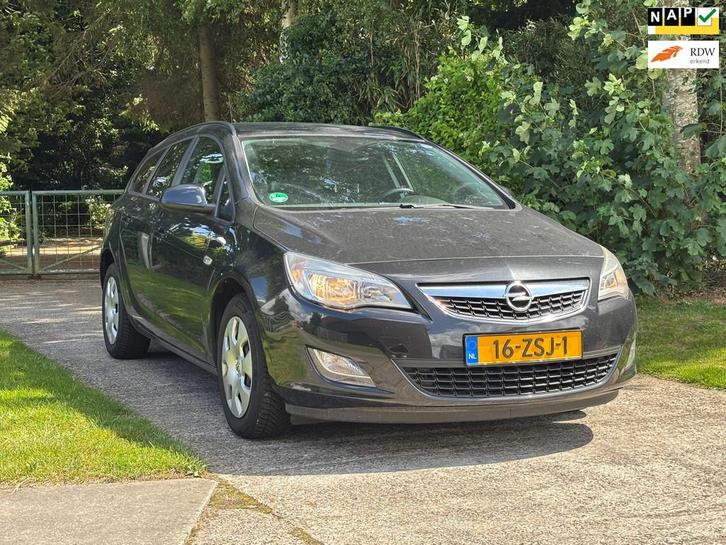 Opel Astra Sports Tourer 1.4 Cosmo | Airco + Cruise control, Auto's, Opel, Bedrijf, Te koop, Astra, ABS, Airbags, Airconditioning