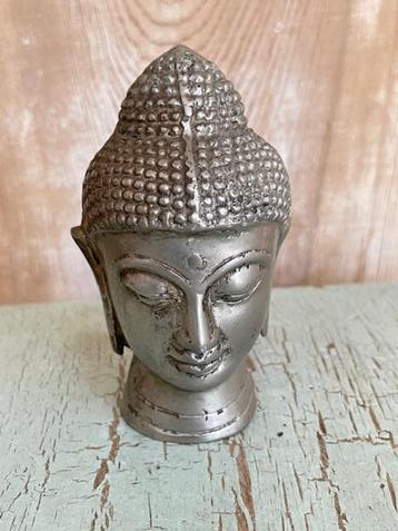 Klein metalen Boedha / Buddha gekapt hol hoofd.    beschikbaar voor biedingen