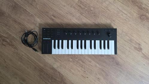 Native Instruments Komplete Kontrol M32 (Midi Keyboard), Muziek en Instrumenten, Midi-apparatuur, Zo goed als nieuw, Ophalen of Verzenden