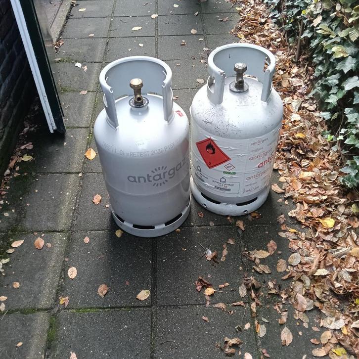 Te koop 2x volle Antargasflessen 10.5 kg, Caravans en Kamperen, Kampeeraccessoires, Zo goed als nieuw, Verzenden