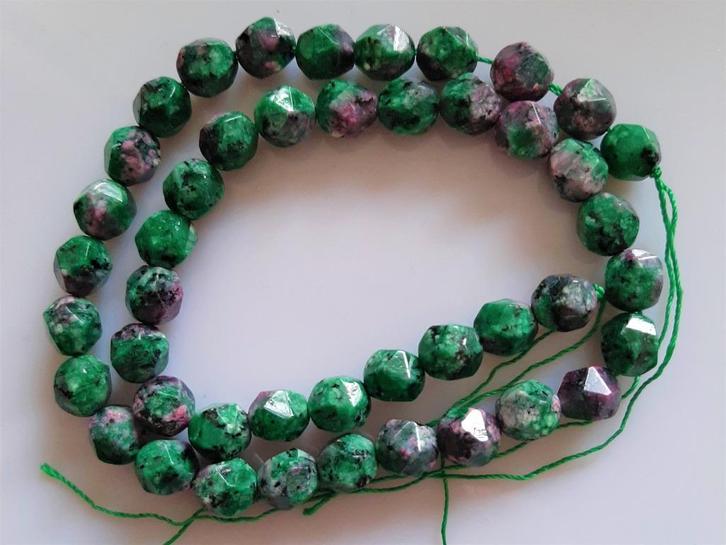 Zoisiet nugget facet kraal circa 7.2-7.6 mm, Hobby en Vrije tijd, Kralen en Sieraden maken, Nieuw, Kraal, Ophalen