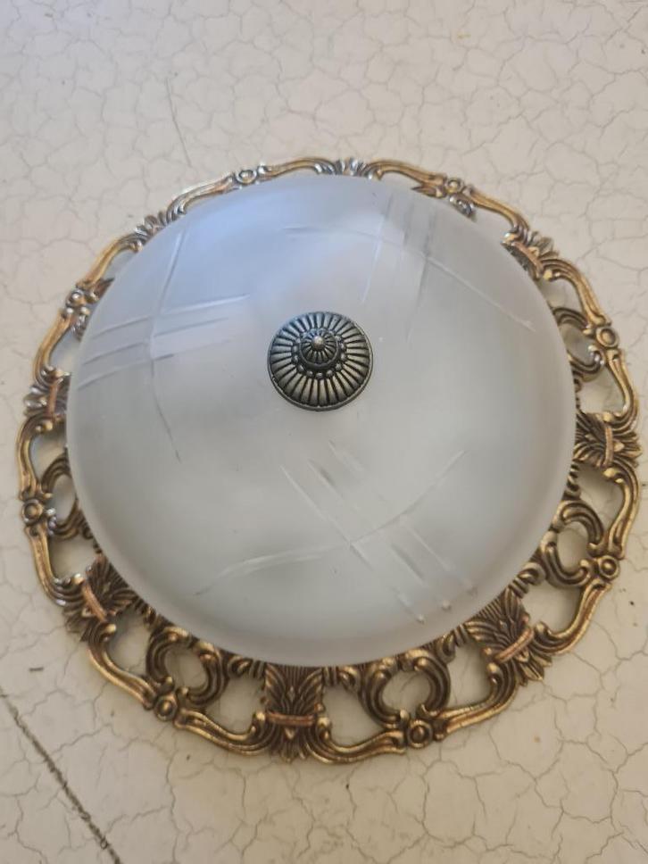 Vintage plafondlamp met bronzen rand, Huis en Inrichting, Lampen | Plafondlampen, Zo goed als nieuw, Glas, Metaal, Ophalen of Verzenden