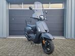 KYMCO NEW LIKE 4T E5 BJ 2023 MAT ZWART 4800KM VOL OPTIES!, Fietsen en Brommers, Scooters | Kymco, Onbekend, Ophalen of Verzenden