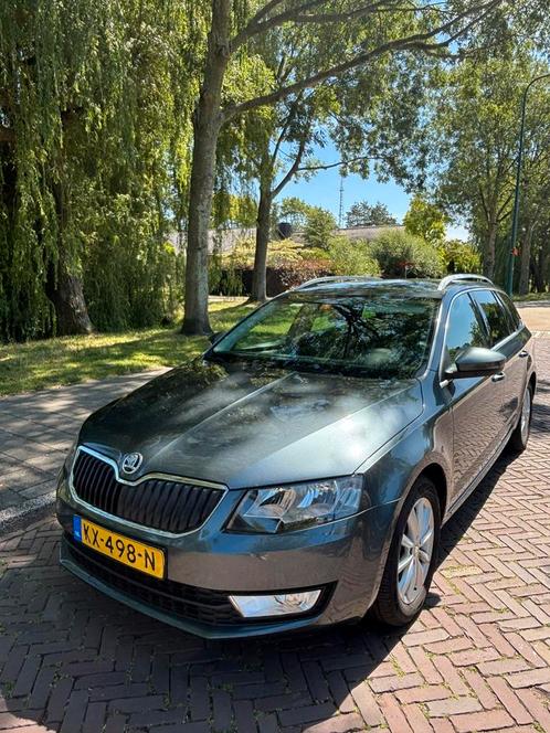 Skoda Octavia 1.0 TSI 85KW Combi 2017 Grijs, Auto's, Skoda, Particulier, Octavia, Benzine, A, Hatchback, Handgeschakeld, Origineel Nederlands