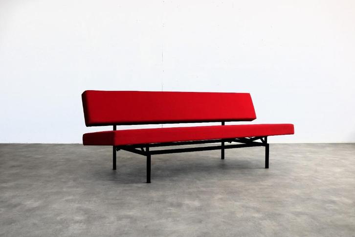 vintage sofa | slaapbank | daybed | Gijs van der Sluis, Huis en Inrichting, Banken | Sofa's en Chaises Longues, Gebruikt, Metaal