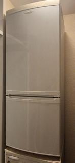 koelkast met vriezer in goede staat., Witgoed en Apparatuur, Koelkasten en IJskasten, Ophalen, Gebruikt, 200 liter of meer, 60 cm of meer