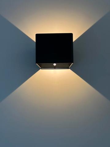 Nieuw 2 wandlampen oplaadbaar draadloos zwart kubus 2700K beschikbaar voor biedingen