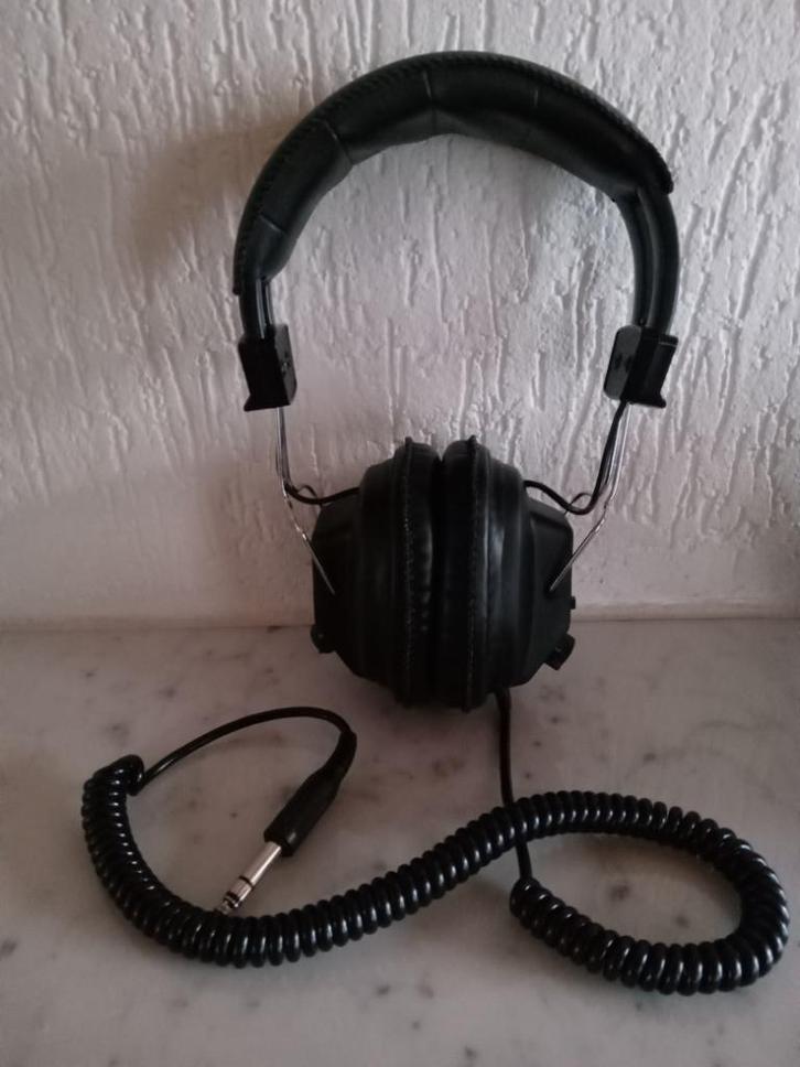 Philips vintage Stereo headphone, Audio, Tv en Foto, Koptelefoons, Zo goed als nieuw, Over oor (circumaural), Philips, Verzenden