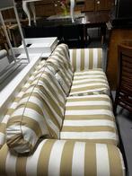 Wit met beige gestreepte tweezits bank, Ophalen, 150 tot 200 cm, 75 tot 100 cm, Hout