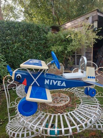 Reclame vliegtuig van Nivea loopfietsje ca 73 cm l beschikbaar voor biedingen