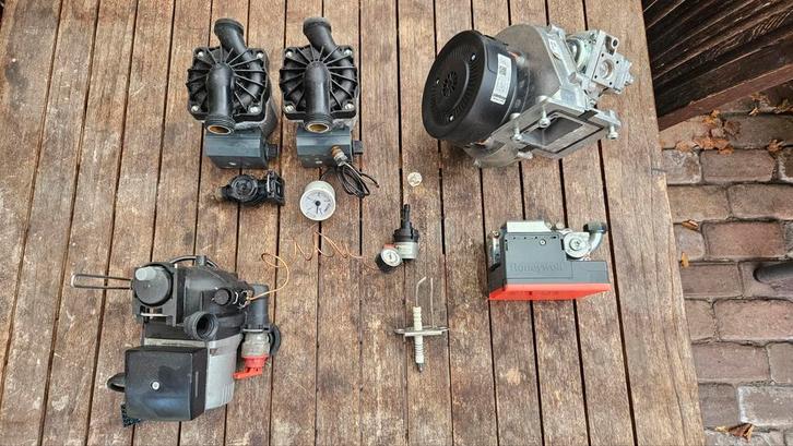 CV onderdelen Vaillant en Nefit ketel - wie kan er wat mee, Witgoed en Apparatuur, Onderdelen en Toebehoren, Gebruikt, Ophalen