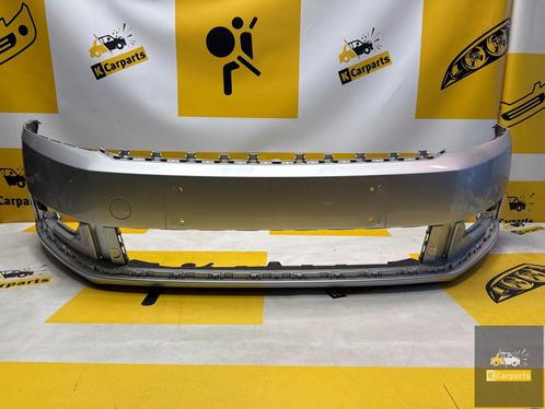 Voorbumper volkswagen Passat B7 bumper PDC 3AA807221, Auto-onderdelen, Carrosserie en Plaatwerk, Bumper, Volkswagen, Voor, Gebruikt