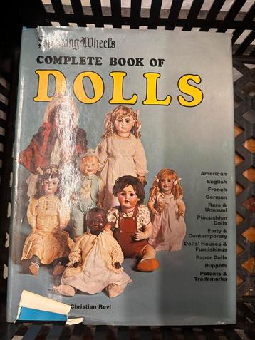 Complete book of dolls/ antieke poppen boek beschikbaar voor biedingen