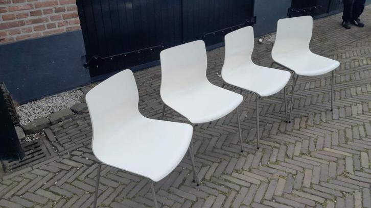 stoelen, Huis en Inrichting, Stoelen, Gebruikt, Vier, Kunststof, Wit, Ophalen of Verzenden