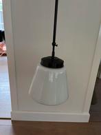 Verstelbare hanglamp met kap van melkglas, Huis en Inrichting, Lampen | Hanglampen, Ophalen, Zo goed als nieuw, Metaal, 75 cm of meer
