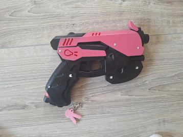 Overwatch D.Va Light Gun Replica - Verzamelaarsobject beschikbaar voor biedingen