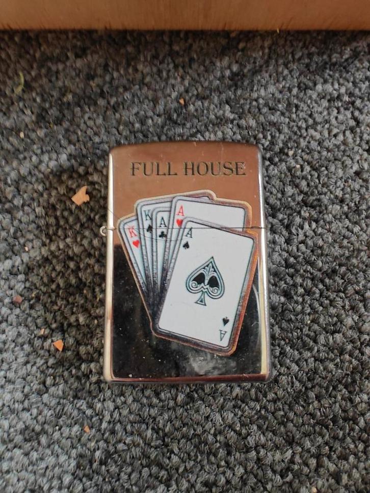 Zippo Aansteker - Full House Kaartspel, Verzamelen, Rookartikelen, Aanstekers en Luciferdoosjes, Gebruikt, Aansteker, Ophalen of Verzenden